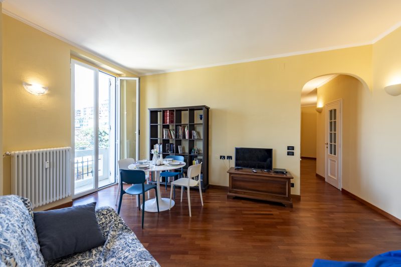 Lovely Apartment with Balcony Via Nizza