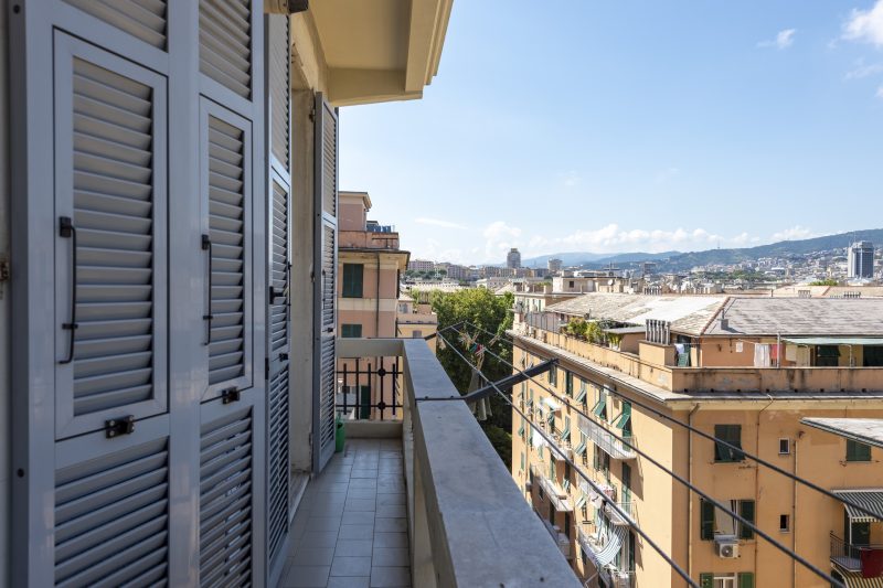 Lovely Apartment with Balcony Via Nizza