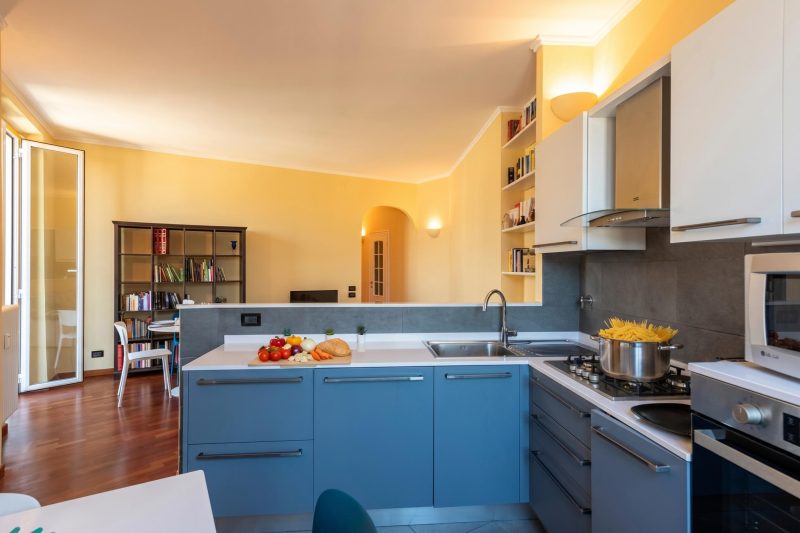 Lovely Apartment with Balcony Via Nizza