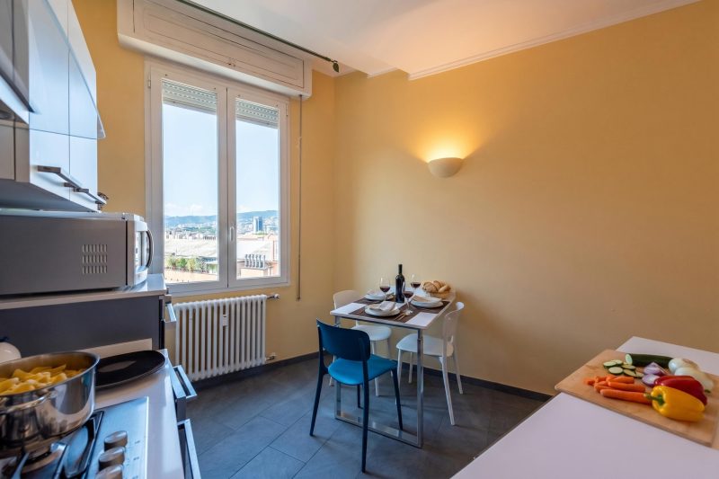 Lovely Apartment with Balcony Via Nizza
