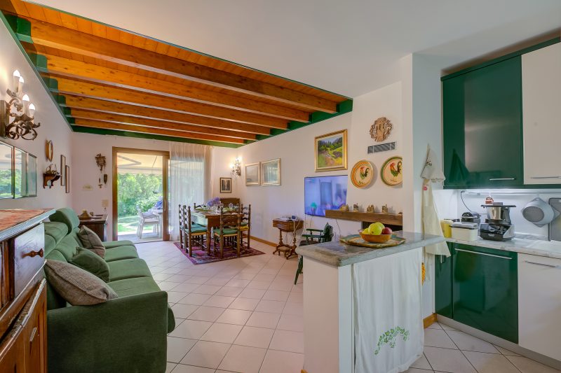 The Green Emerald Family Retreat with Private Garden