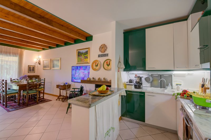The Green Emerald Family Retreat with Private Garden