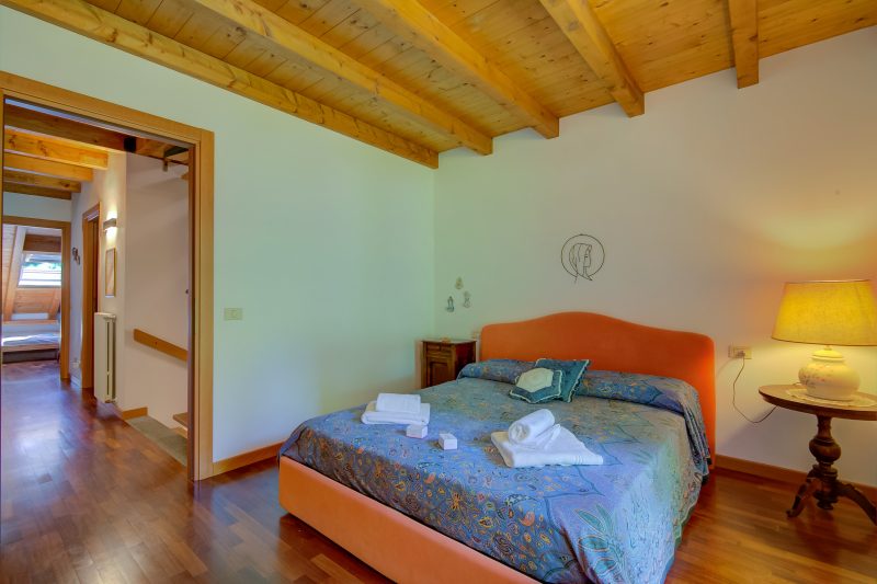 The Green Emerald Family Retreat with Private Garden