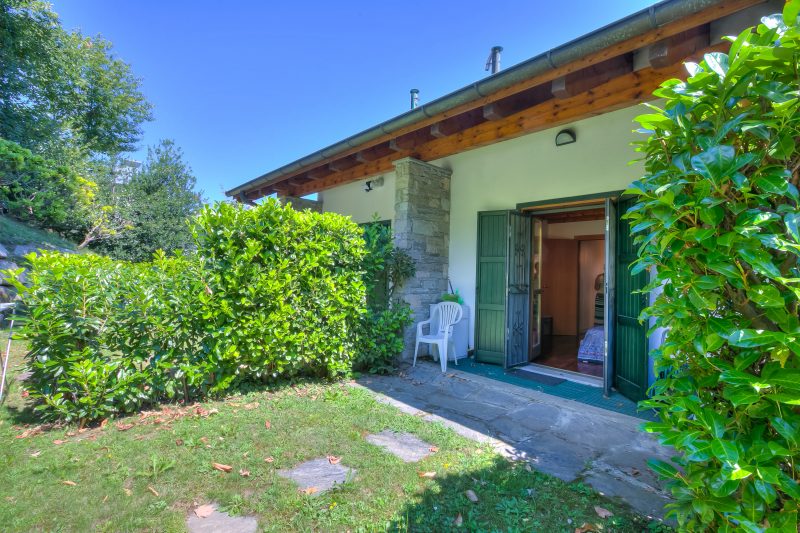 The Green Emerald Family Retreat with Private Garden