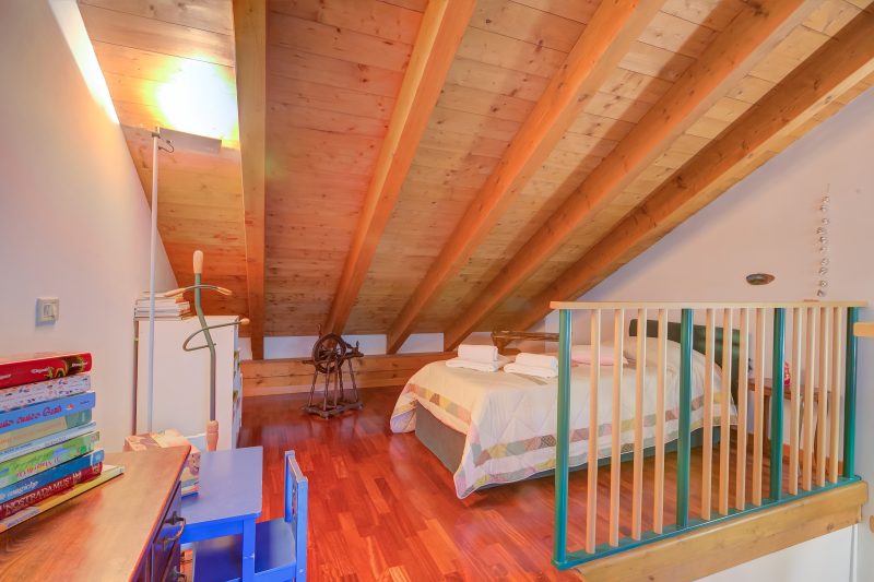 The Green Emerald Family Retreat with Private Garden