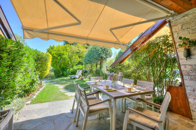 The Green Emerald Family Retreat with Private Garden