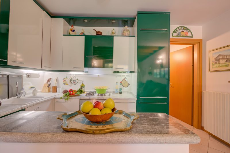 The Green Emerald Family Retreat with Private Garden