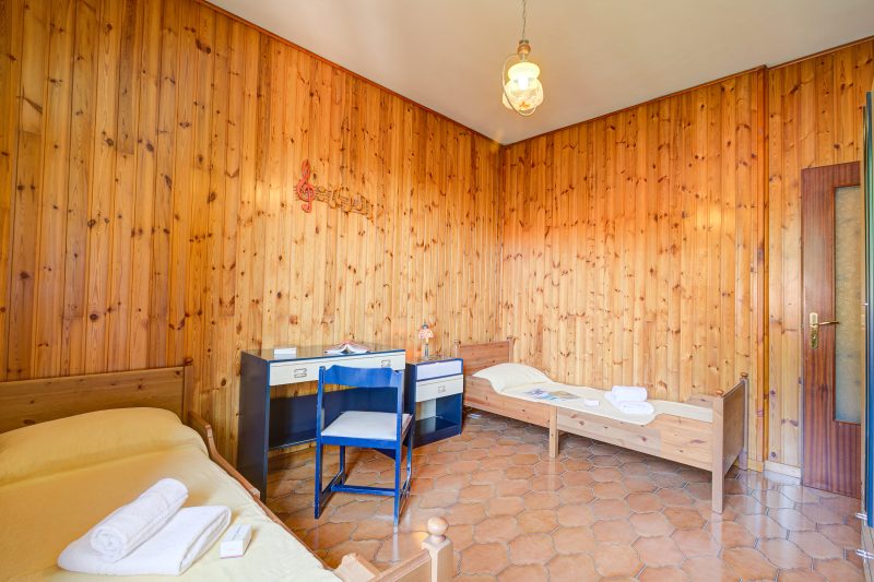 A Due Passi Dal Bosco: Hillside Apartment with Garden&BBQ