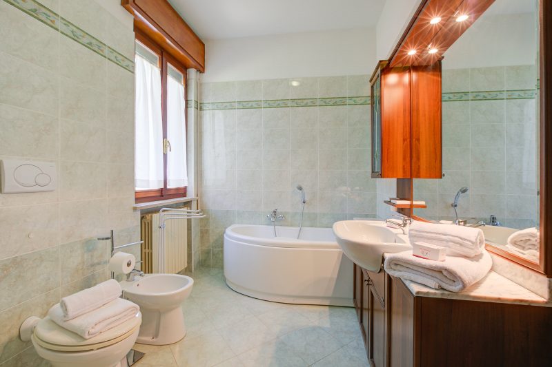 A Due Passi Dal Bosco: Hillside Apartment with Garden&BBQ