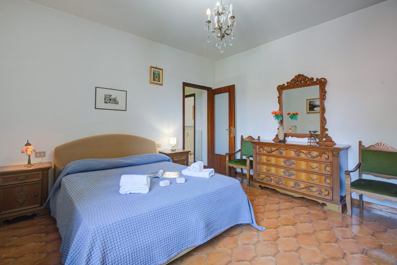 A Due Passi Dal Bosco: Hillside Apartment with Garden&BBQ