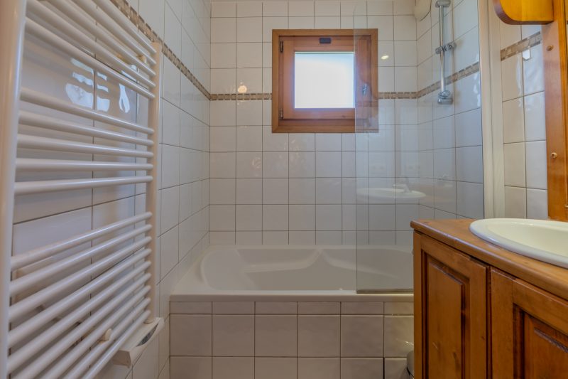 V Balme 15: Beside Ski Lift; Pool, Sauna & Gym