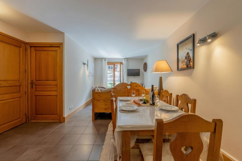 V Balme 15: Beside Ski Lift; Pool, Sauna & Gym