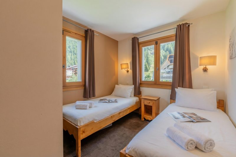 V Balme 15: Beside Ski Lift; Pool, Sauna & Gym