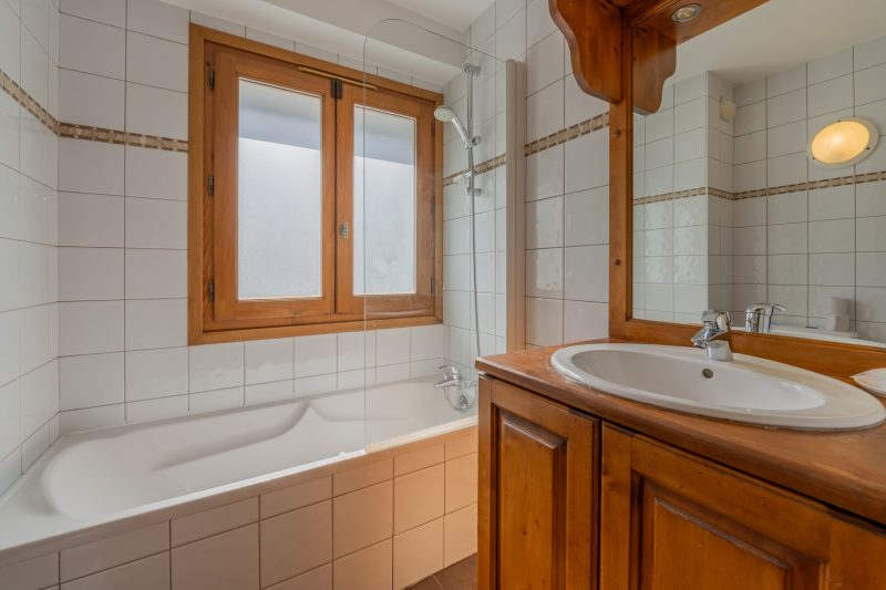 V Balme 06: Beside Ski Lift; Pool, Sauna & Gym