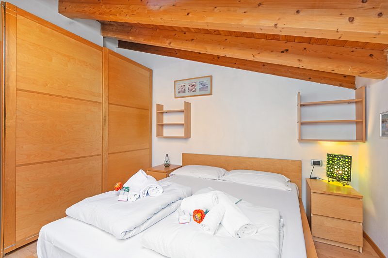 Torbole On the Moon Apartment near Beach
