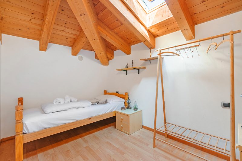 Torbole On the Moon Apartment near Beach