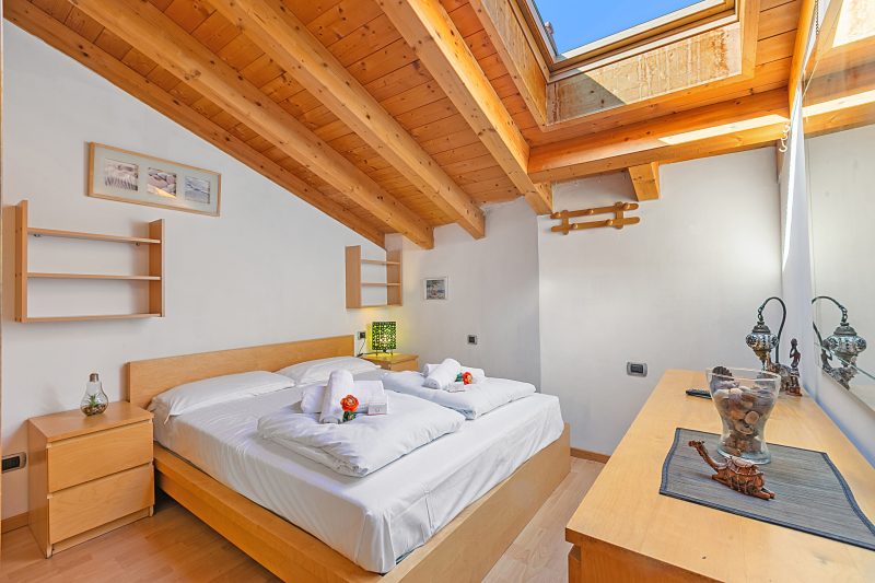 Torbole On the Moon Apartment near Beach