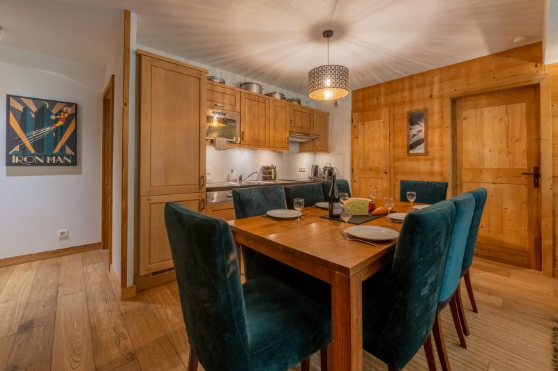 l'Ours Bleu B13 Ski-In at Vallorcine| Shared Pool, Gym & Wellness
