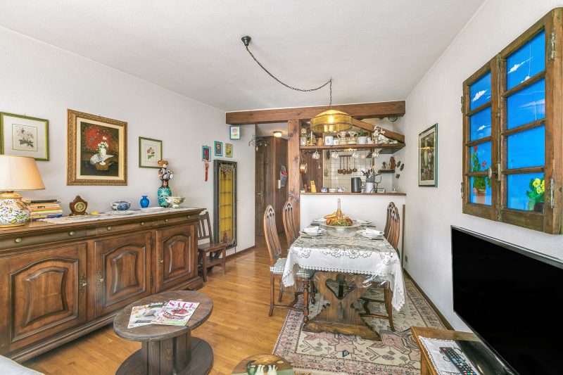 Appartamento Aricami with Balcony & Mountain View