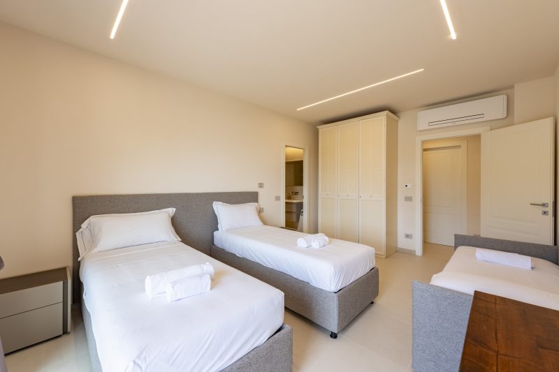 Relais Le Torri in Verici Punta Manara