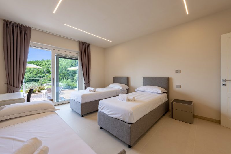 Relais Le Torri in Verici Punta Manara