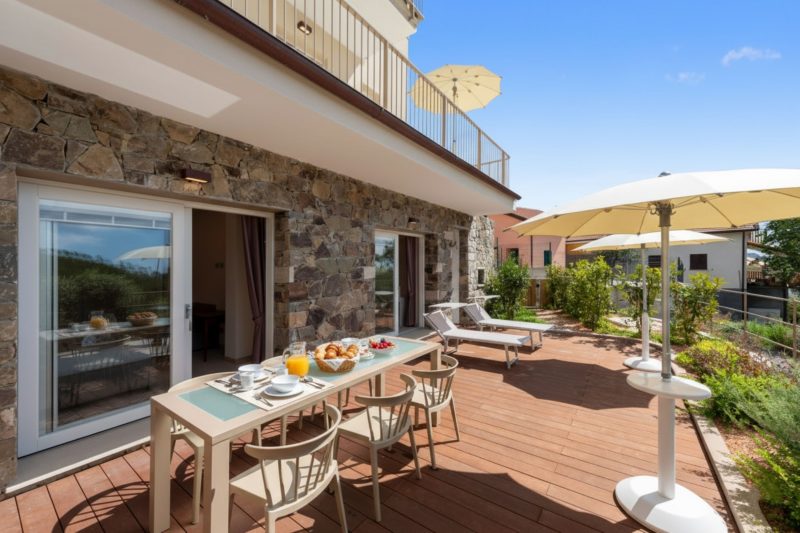 Relais Le Torri in Verici Punta Manara