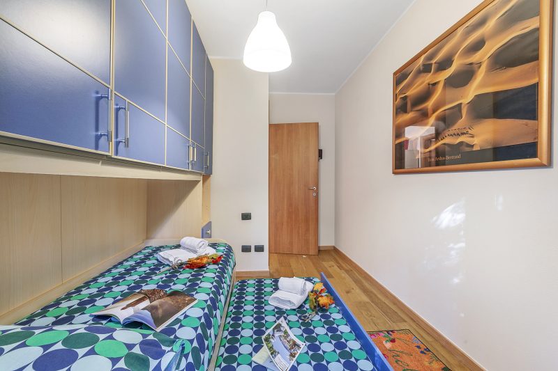 Blu Oltrelago: Leggiuno Lake Maggiore Apt w/ Shared Pool & Garden