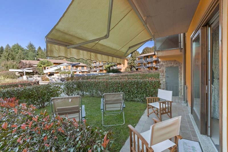Blu Oltrelago: Leggiuno Lake Maggiore Apt w/ Shared Pool & Garden