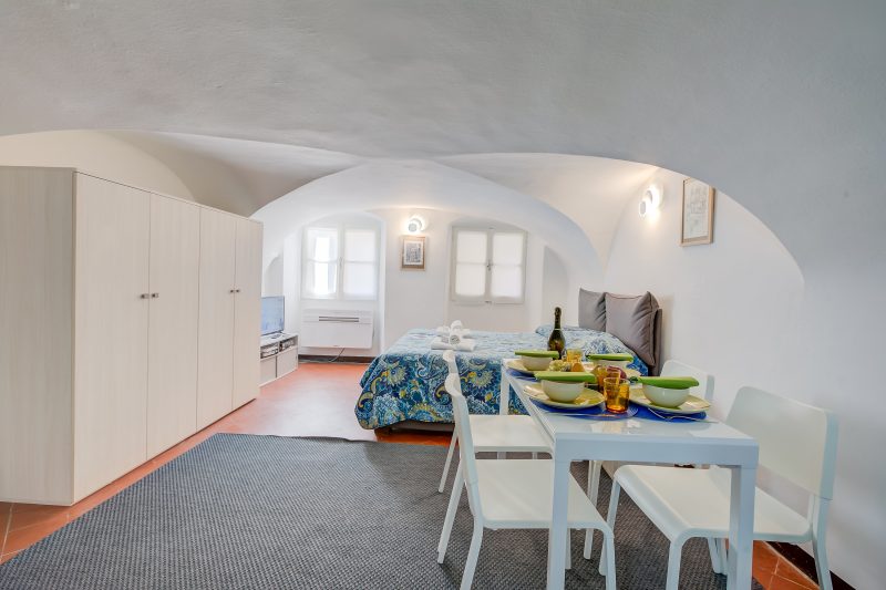 Casa Vacanze Maimone 3 Central Sanremo Old Town