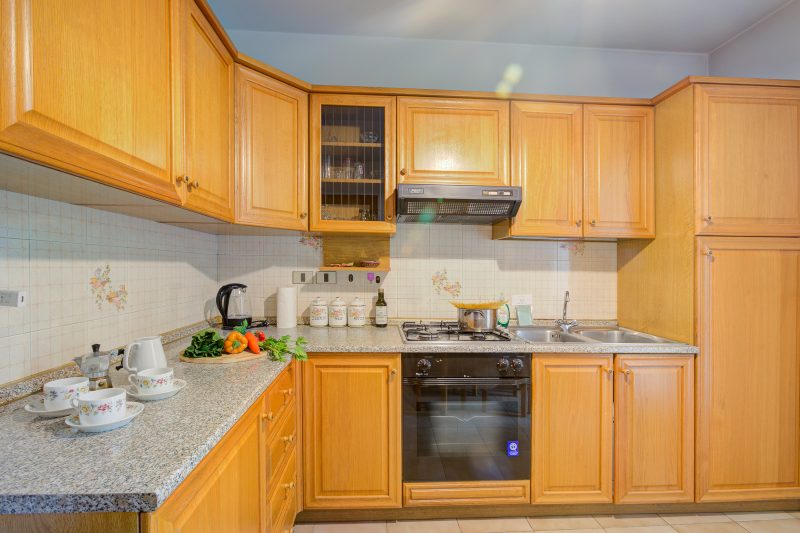 Lake Garda Home - 3BR with Balcony Views