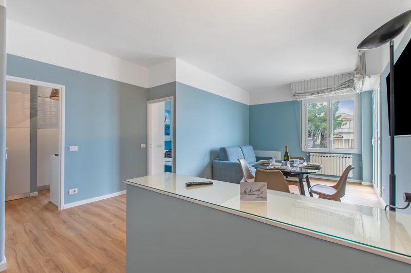 Kenyon Charm - Total Sea View
