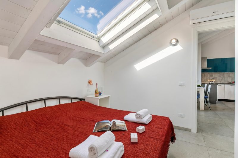 Casa Elisa - Sea Front Apartment with Balcony