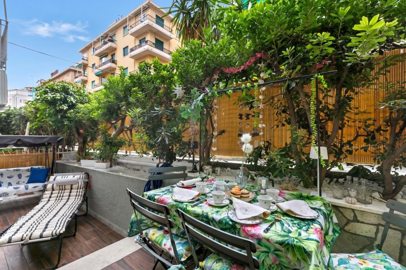 Casa Amorosa Town Center with Terrace and A/C