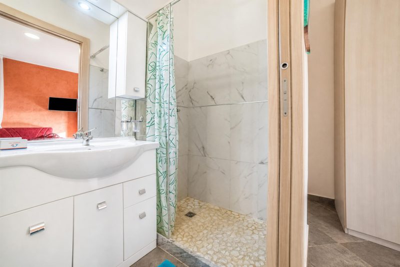 Pino 2 -3 Bedrooms Near The Sea