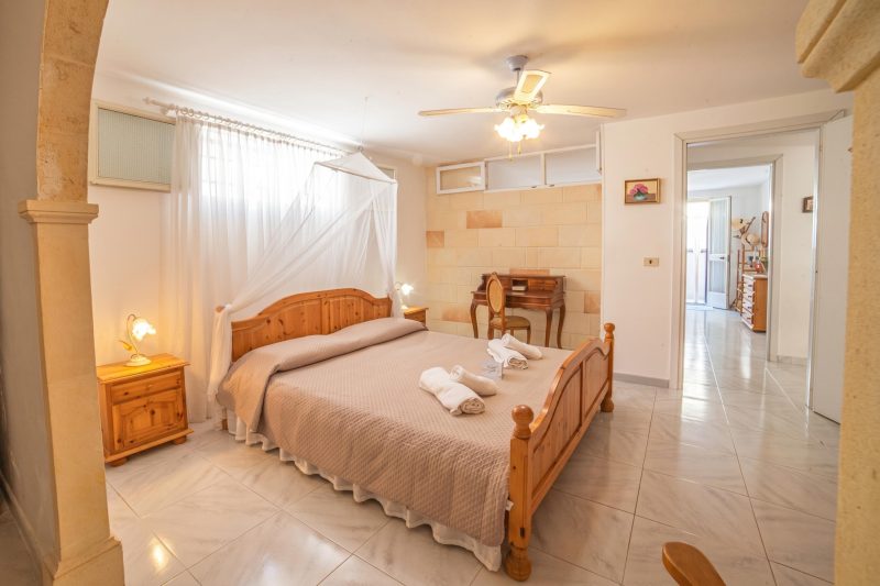 Villa Calò 1 with Garden, 200 meters from Sea