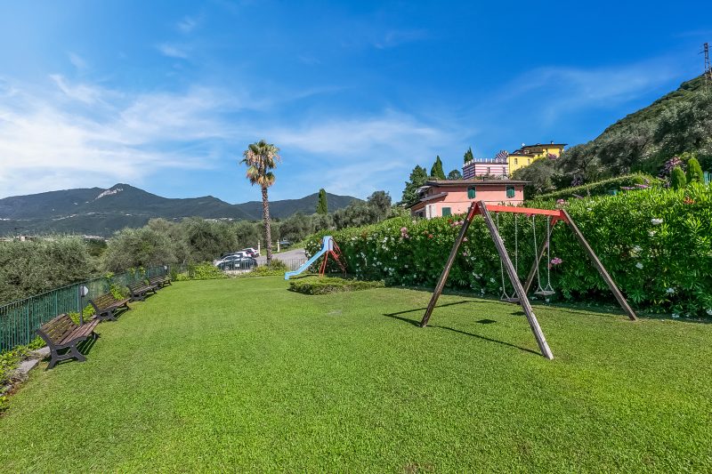 Sole Retreat: Shared Pool, garden&park