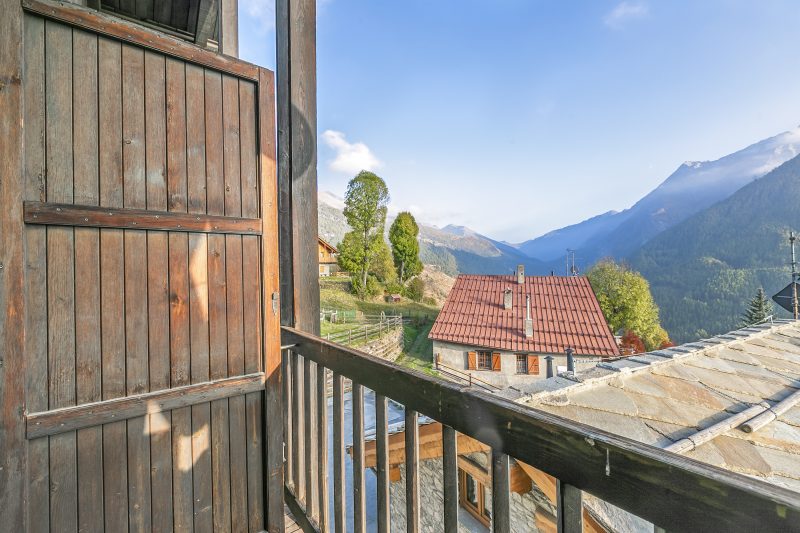 Champlas Suite - Balcony Views, Sleeps 4
