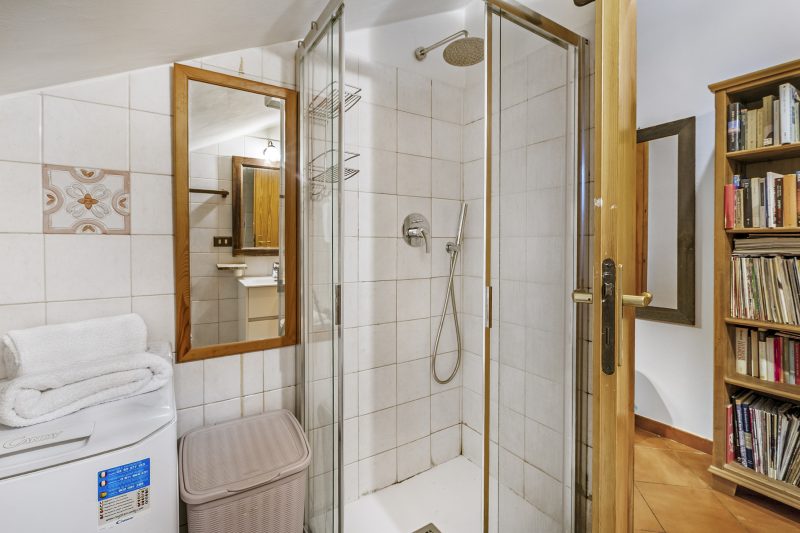 Champlas Suite - Balcony Views, Sleeps 4