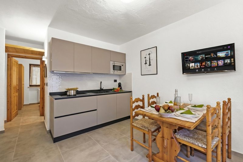 Rochebrune 6th - Flat with Balcony for 4