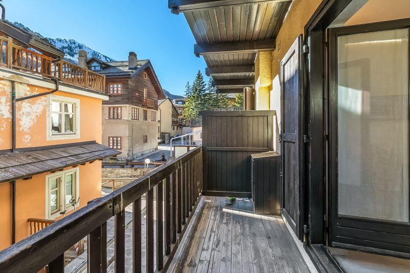 Rochebrune 5th - Flat with Balcony for 4
