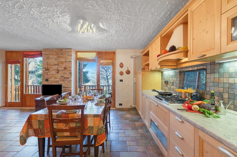 Appartamento I 2 Pini for 6 with Balcony
