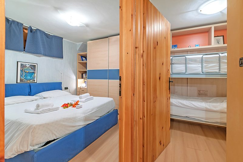 Appartamento I 2 Pini for 6 with Balcony