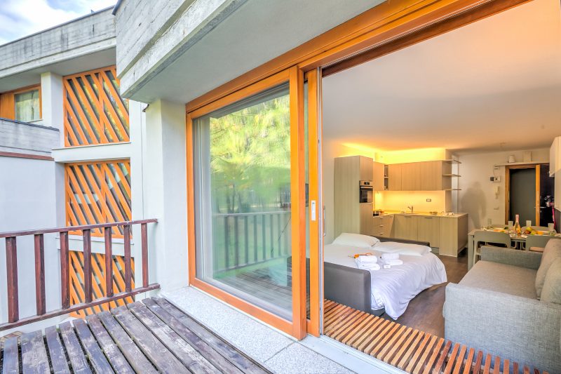 Studio La Finestra Sulle Piste with Balcony and Garage
