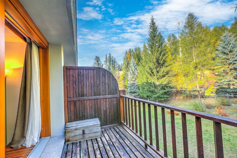 Studio La Finestra Sulle Piste with Balcony and Garage