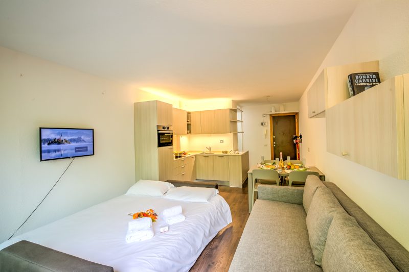 Studio La Finestra Sulle Piste with Balcony and Garage