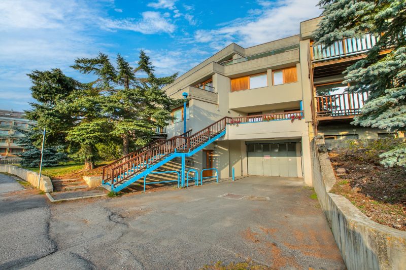 Studio La Finestra Sulle Piste with Balcony and Garage