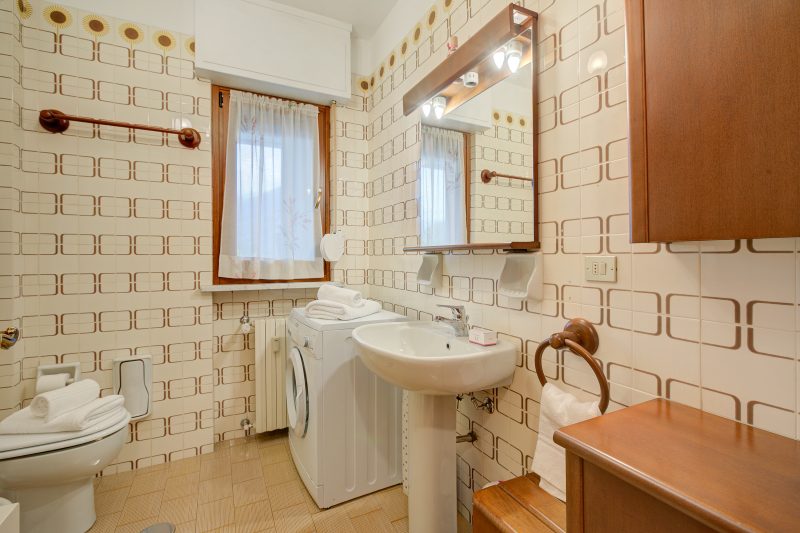 Appartamento Vista Alta with Balcony for 5