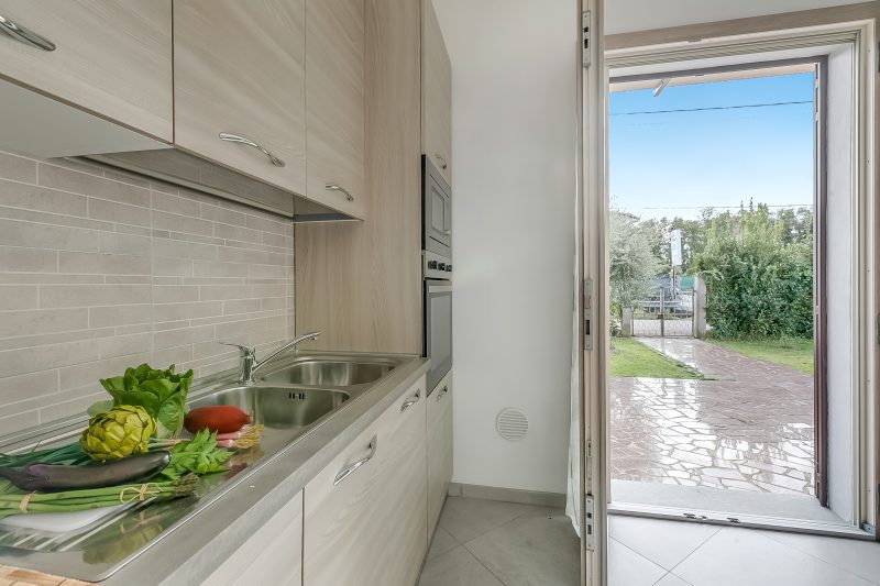 Casa Nadia 1.2 Km from Sea with Terrace & Parking