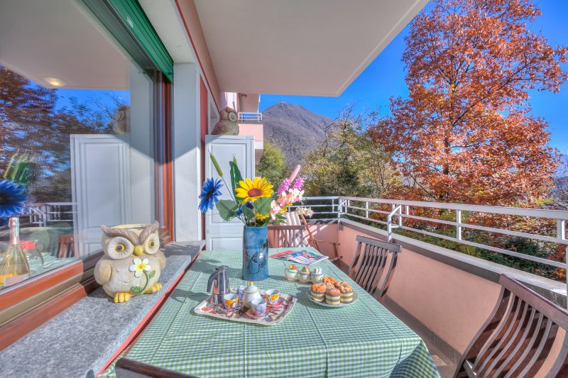 Appartamento Residenza Chiara: Sunny Balcony and Mountain View