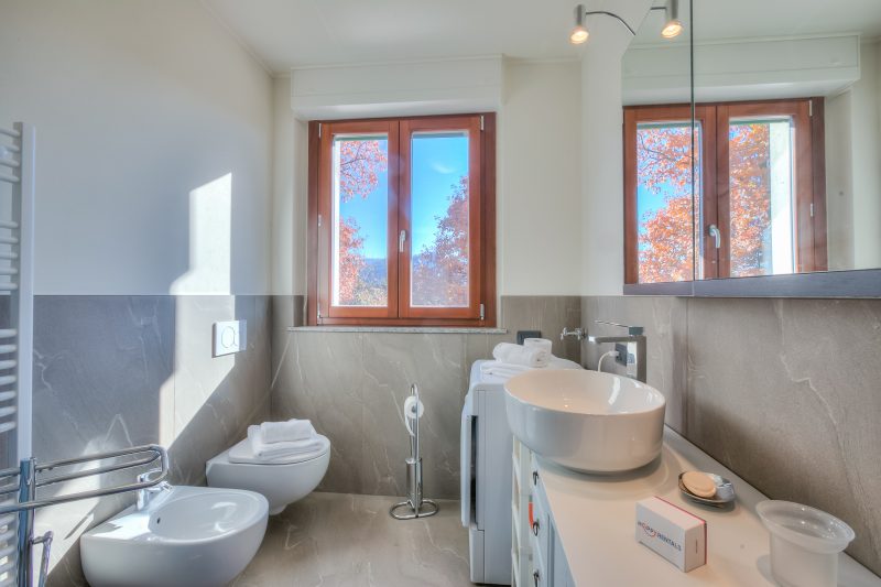 Appartamento Residenza Chiara: Sunny Balcony and Mountain View